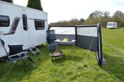 Maypole 3 Panel Windbreak Air (Single Point Inflation) -Regatta Camp Store k124f3c3d256d52d89248184761864fb4